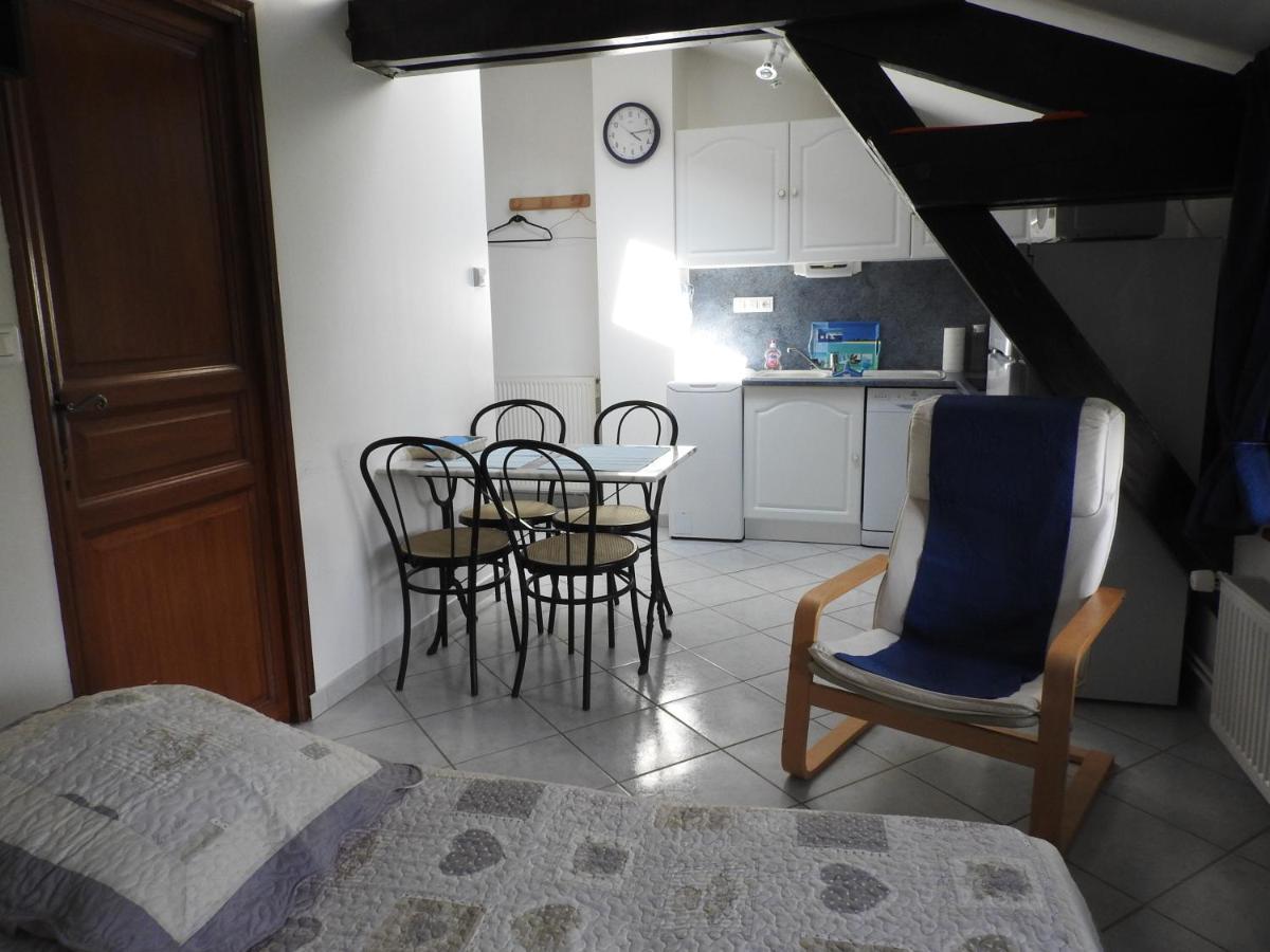 Villa La Charmatiere Haute-Rivoire Zimmer foto